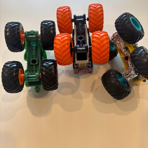 Monster truck bundle - Picture 2 of 2